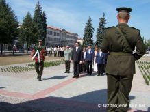 Spomienka na SNP a prijatie ústavy SR