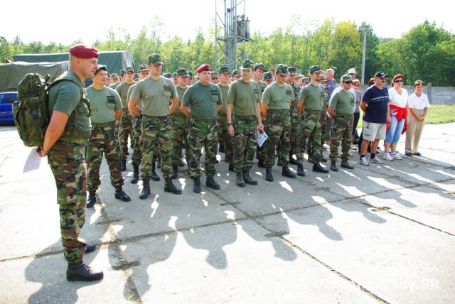 Deň ozbrojených síl, príslušníci veliteľstva oslávili športom
