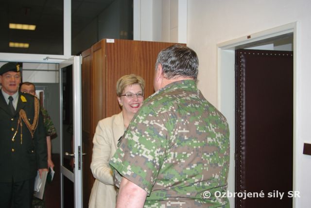 Návšteva veľvyslankyne Holandského kráľovstva u pozemných síl OS SR