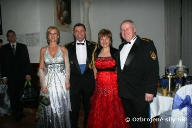 Reprezentačný ples veliteľa posádky Nitra