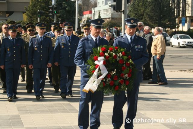 Slávnostné kladenie vencov v Nitre