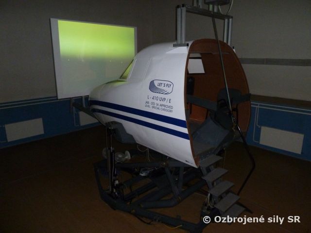 Výcvik na trenažéri L-410