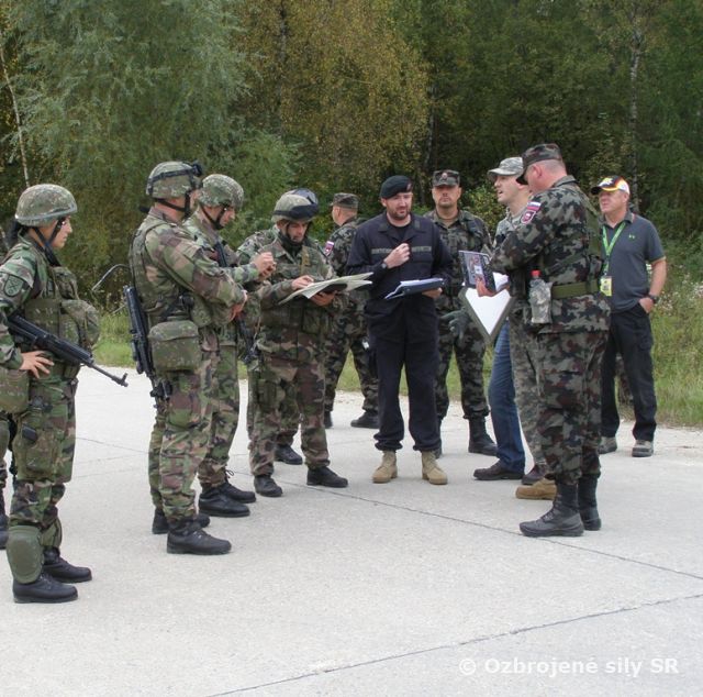 Cvičenie s americkým partnerom pokračuje