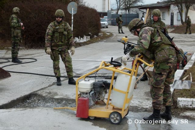 Odborný výcvik ženijnej letiskovej stavebnej čaty ukončený