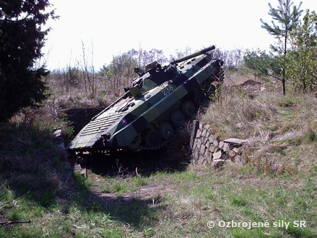 Výcvik uvoľňovacích družstiev 1.mechanizovanej brigády