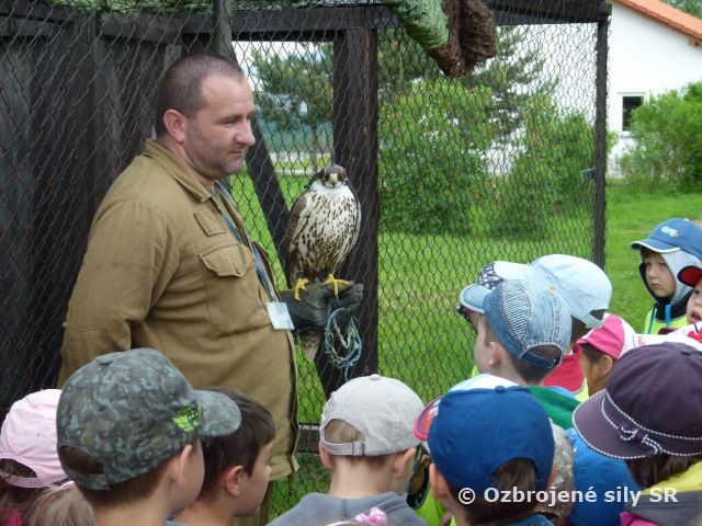 Exkurzia materských škôl na Sliačskej základni