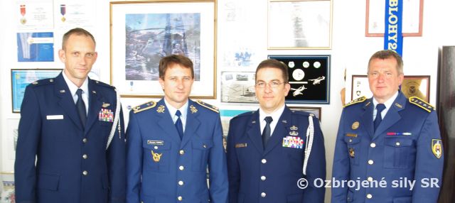 Veliteľ vzdušných síl prijal vojenských diplomatov USA