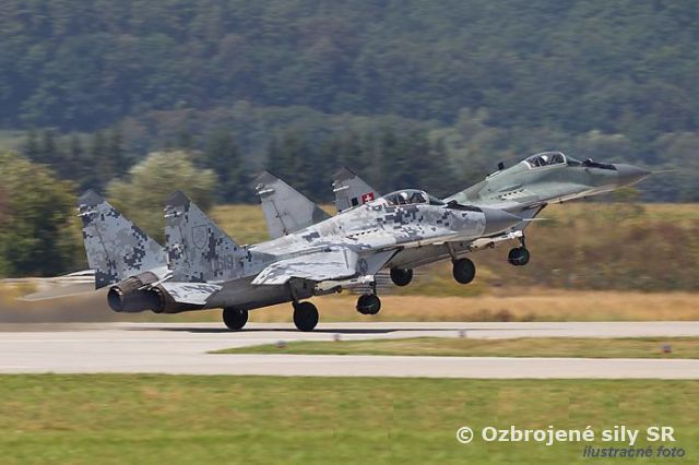 Spolupráca riadiacich letovej prevádzky vzdušných síl OS SR s českými kolegami