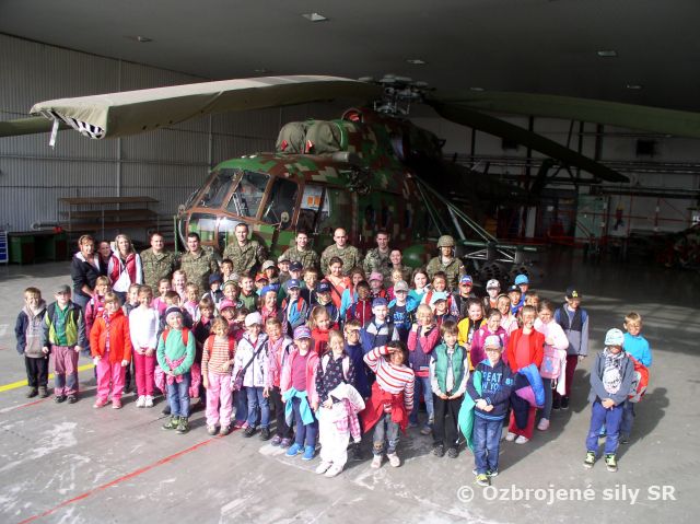 Deň otvorených dverí vrtuľníkového krídla pre prešovské deti