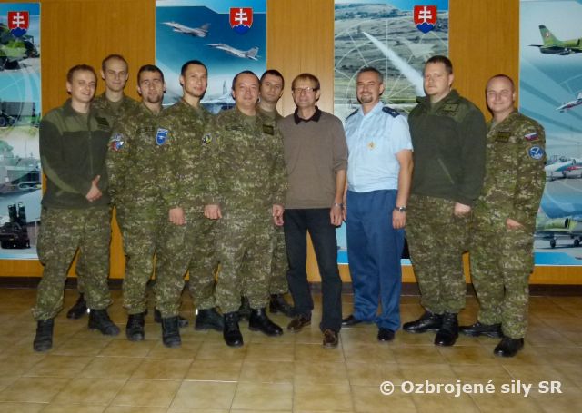 Príslušníci letectva úspešne absolvovali jazykový kurz „Aviation English“