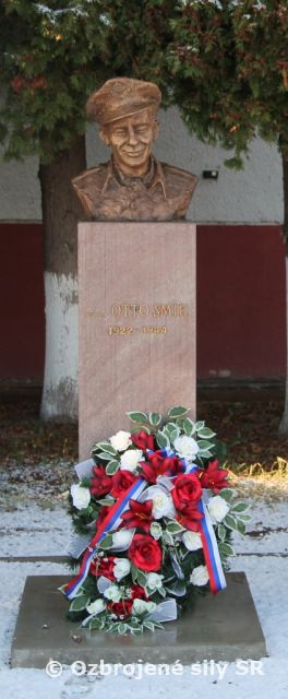 V Sliači spomínali na slovenské stíhacie eso z druhej svetovej vojny