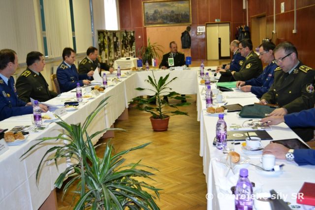 V Topoľčanoch zasadala Vojenská rada náčelníka GŠ OS SR