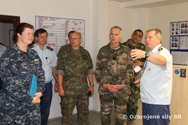 Delegácia veliteľstva NATO JFC Brunssum navštívila Zmiešané krídlo Sliač