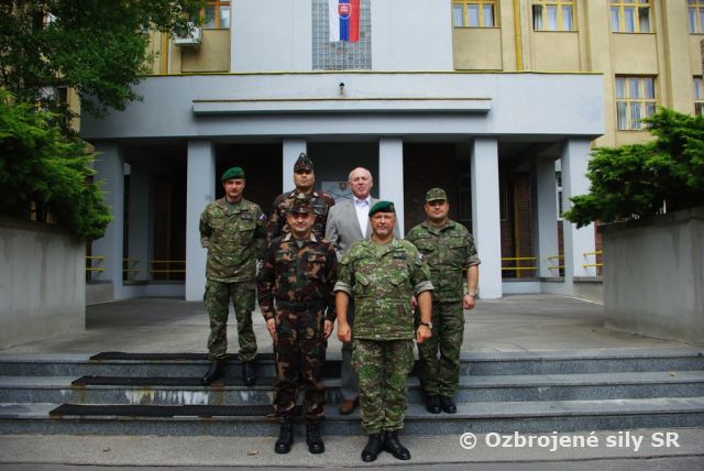 Bilaterálne rokovanie veliteľov pozemných síl