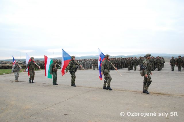 Začiatok taktického cvičenia s bojovou streľbou GROUND PEPPER 2014