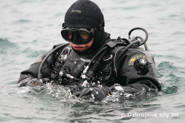 Spoločný výcvik slovenských a maďarských potápačov 