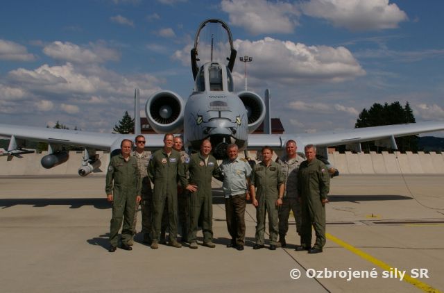 NGŠ sledoval A-10 na sliačskom nebi