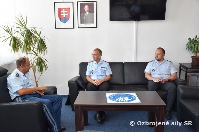 Veliteľ vzdušných síl privítal pridelenca obrany Spolkovej republiky Nemecko  