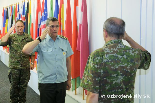 Velenie pozemných síl je opäť kompletné