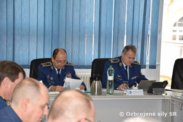 Zasadnutie vojenskej rady veliteľa vzdušných síl