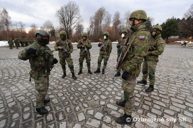 Sekundy pod bojovým vozidlom