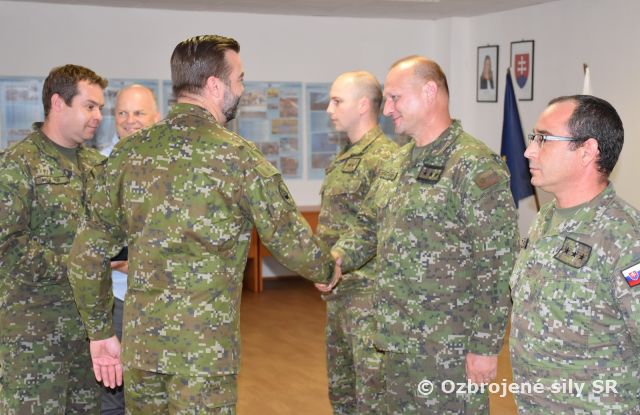 Slávnostný nástup na veliteľstve vzdušných síl