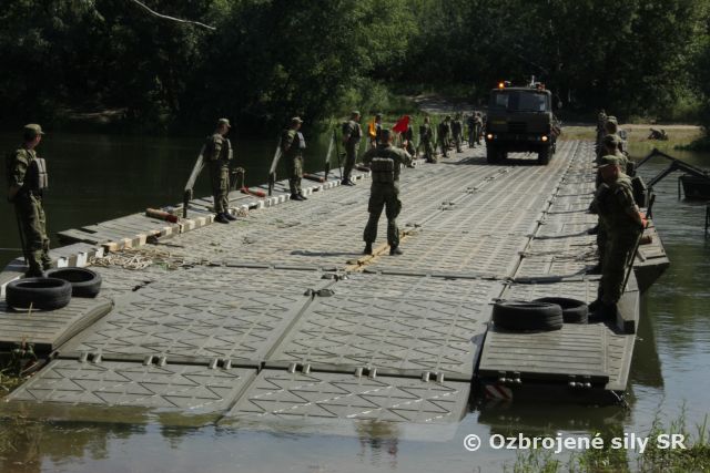 Výcvik príslušníkov aktívnych záloh u ženistov