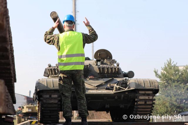Premierové vagónovanie Leopardov v Trebišove