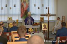 Pietna spomienka v dk Kuchyňa s vojenským biskupom