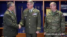Generálporučík Peter Gajdoš sa stretol s novým pridelencom obrany Českej republiky