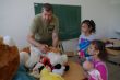 Slovenskí a českí vojaci rozdávali v martinských Bambuskách humanitnú pomoc 6
