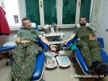 Vzácna tekutina od slovenských vojakov zachraňuje životy v Bosne a Hercegovine