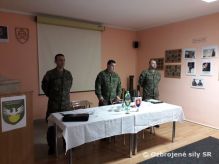 Veliaci poddôstojník pozemných síl navštívil ,,Fénixov“ v Hlohovci