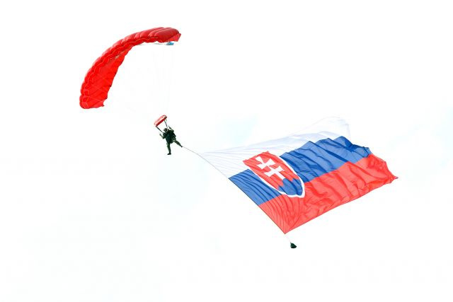 Minister Gajdoš otvoril 8. ročník Medzinárodných leteckých dní SIAF 2018