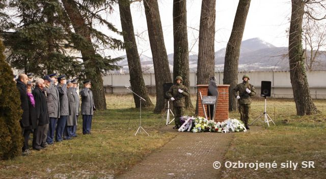 Spomienka na obete havárie An-24