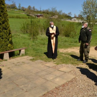 Pietna spomienka pri obci Ražňany