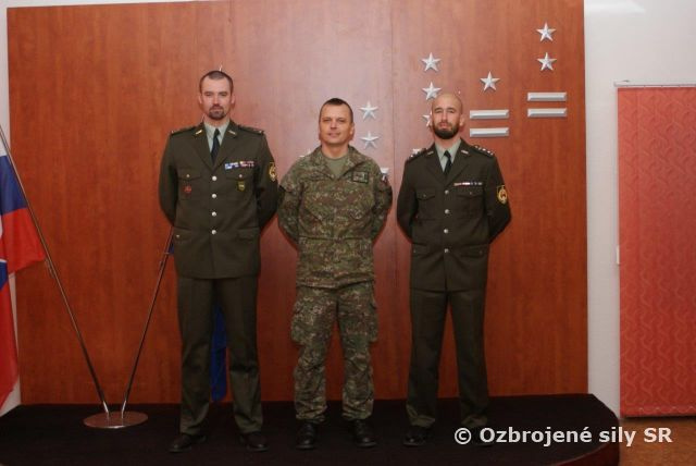 Výber najlepšieho vojaka mužstva a poddôstojníka v pozemných silách  za výcvikový rok 2015