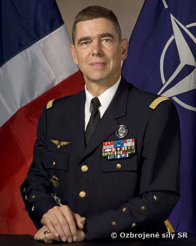 Návšteva generála Stéphane Abriala