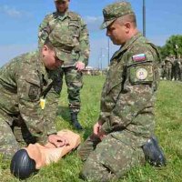 Výcvik budúcich „modrých baretov“ naberá na obrátkach