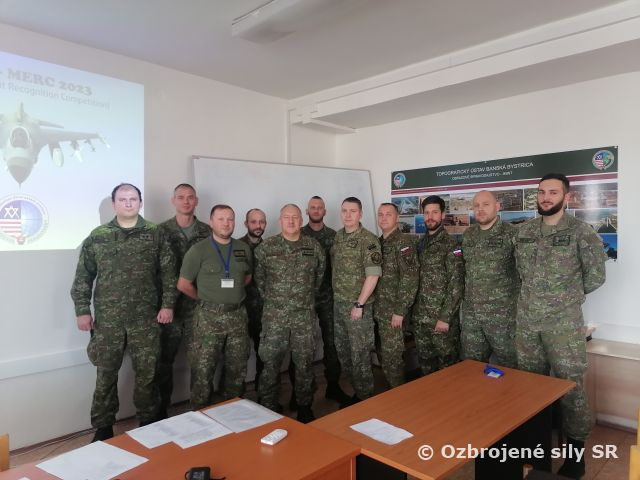 Príslušník 65. prieskumného prápor víťazom súťaže v rozpoznávaní vojenskej techniky