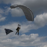 20 Príslušníci Veliteľstva Síl pre špeciálne operácie si uctili pamiatku Jozefa Gabčíka