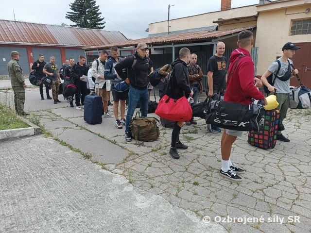 Začatie základného vojenského výcviku v Martine 