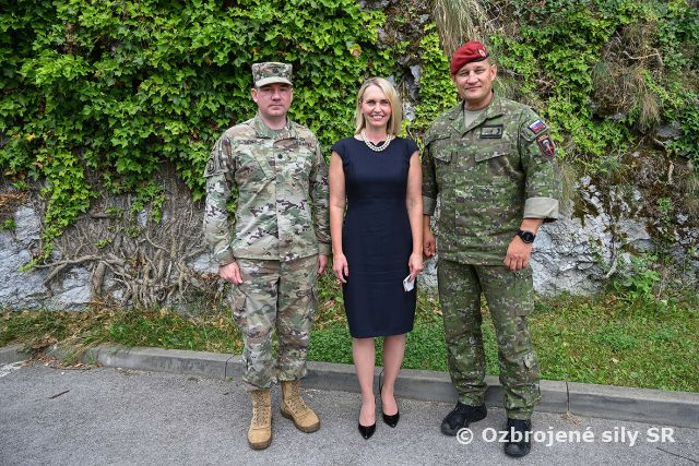 Veľvyslankyňa Brink na návšteve SŠO