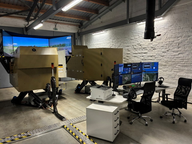 TAKTICKÝ SIMULÁTOR BOV 8x8