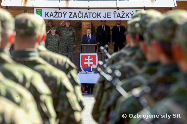 Vojenská prísaha v Základni výcviku a mobilizačného doplňovania Martin
