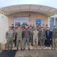 Vojenskí diplomati navštívili 46. krídlo Kuchyňa