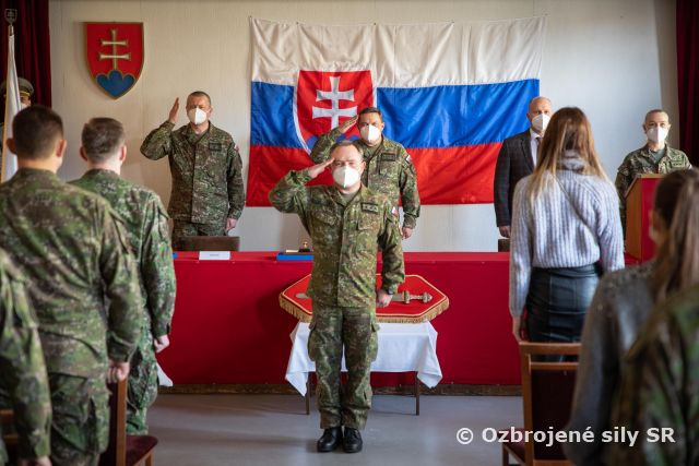 Vo štvrtok 1. apríla vznikla nová zložka Ozbrojených síl SR, Spoločné operačné veliteľstvo OS SR, so sídlom v Banskej Bystrici