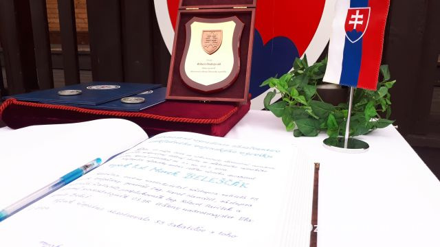 Vojenskú prísahu zložilo v Martine 53 čakateľov základného vojenského výcviku